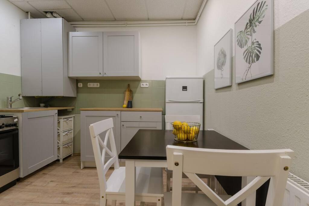 De Lux Studio Apartment In Historical Quarters Budapest Esterno foto