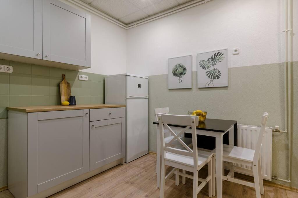 De Lux Studio Apartment In Historical Quarters Budapest Esterno foto